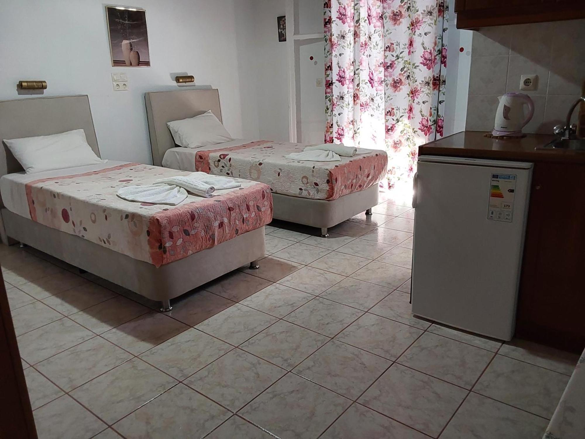 Amadeus Hawaii Apartments & Studios Sidárion Zimmer foto